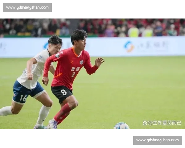 0.8% 中签率下的苏超终局：南通泰州对决点燃江苏足球狂热